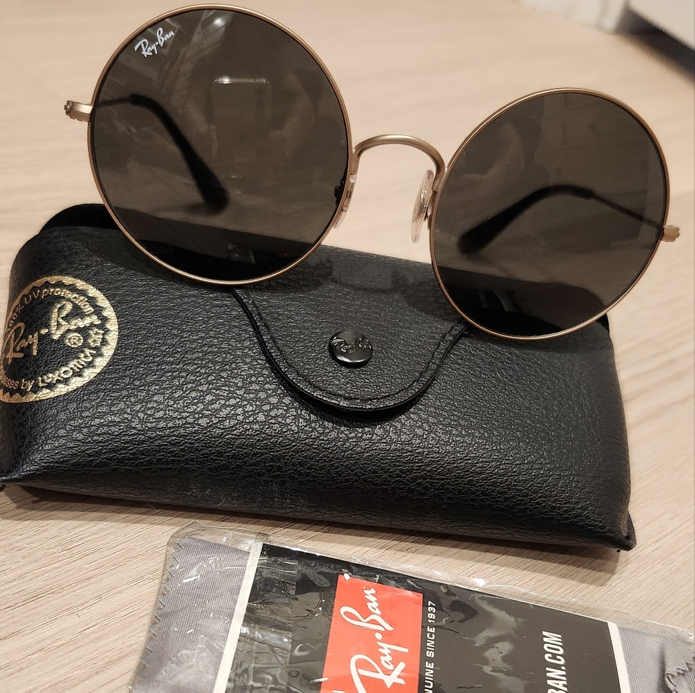 Ray Ban